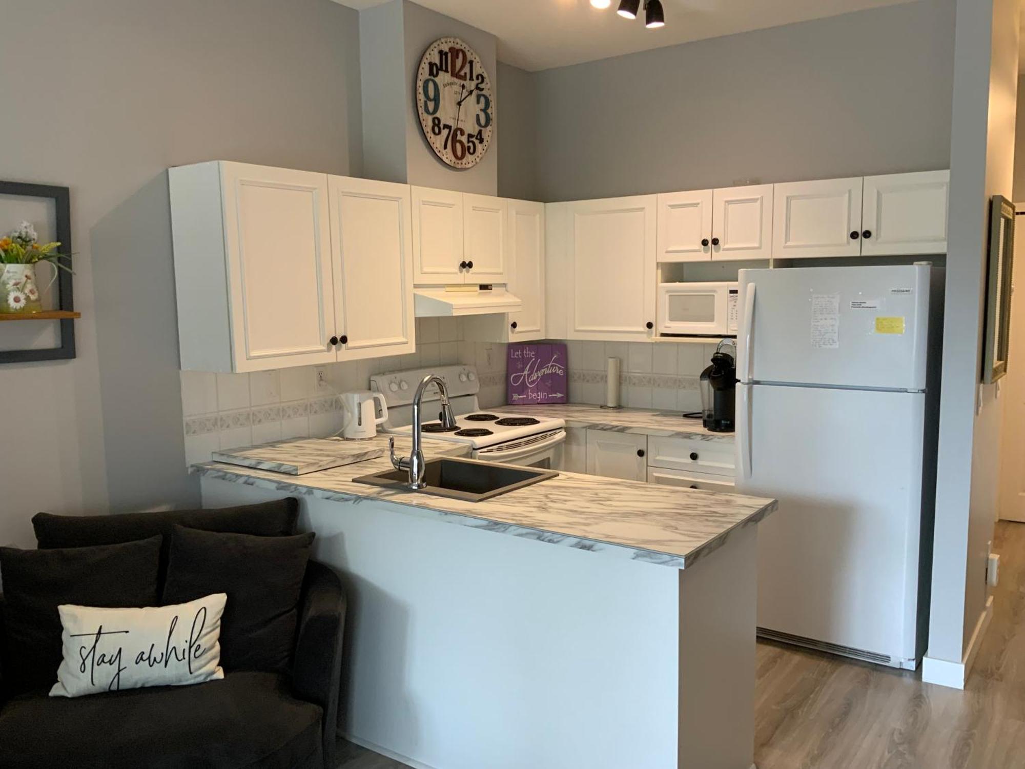Borgata Lodge Resort Kelowna Ngoại thất bức ảnh