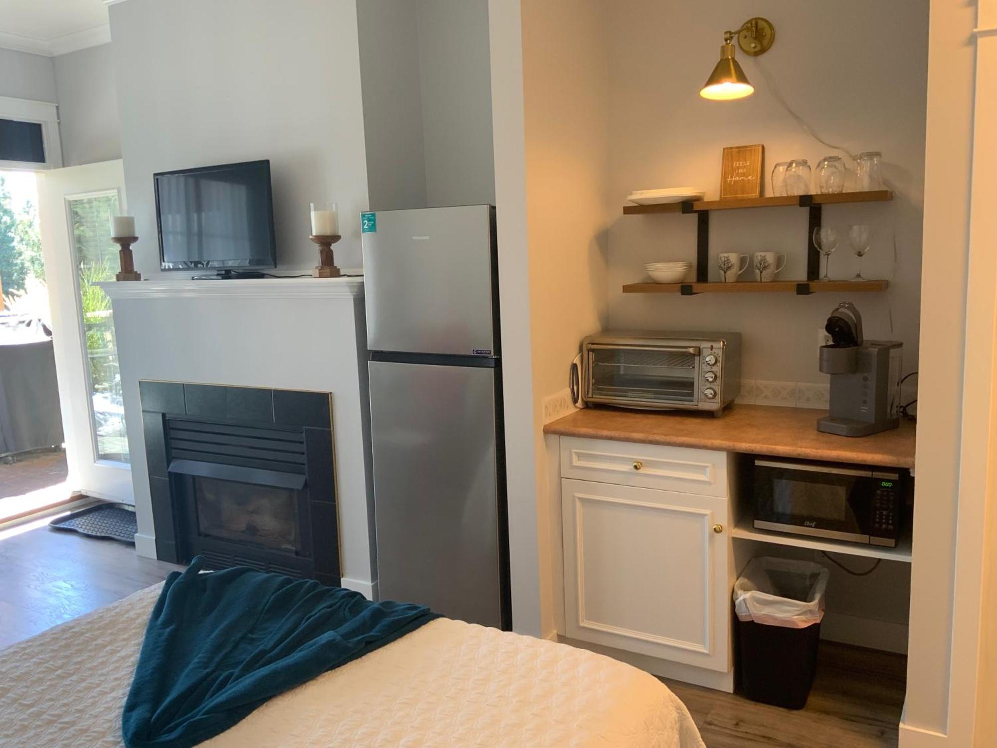 Borgata Lodge Resort Kelowna Ngoại thất bức ảnh